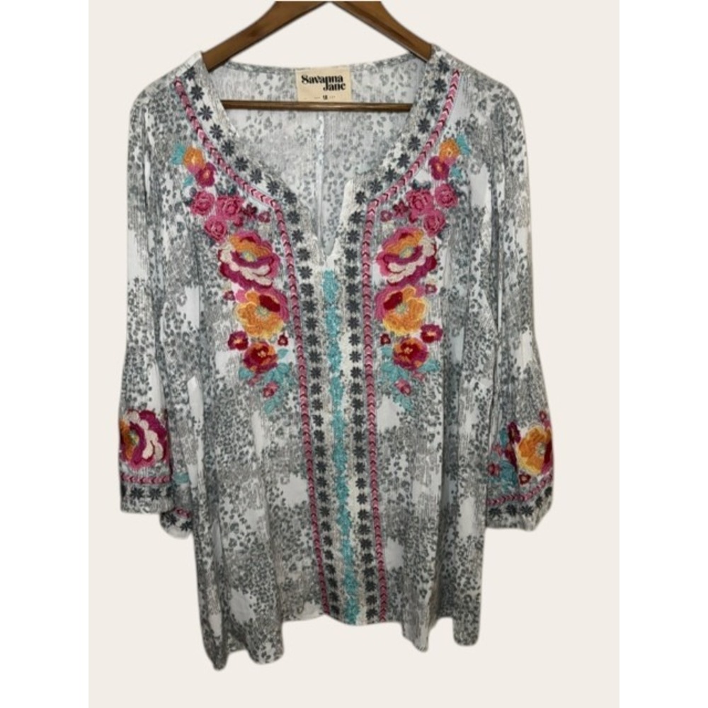 Savanna Jane Floral Embroidered Boho Blouse Grey Animal Print Bell Sleeve 1X